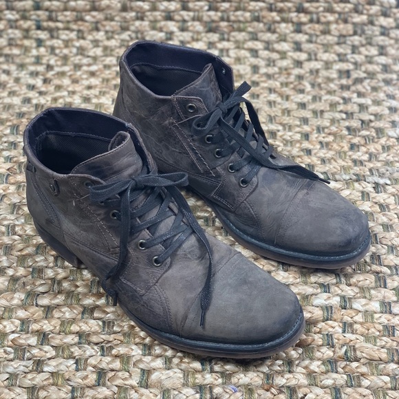 brosus cap toe boot